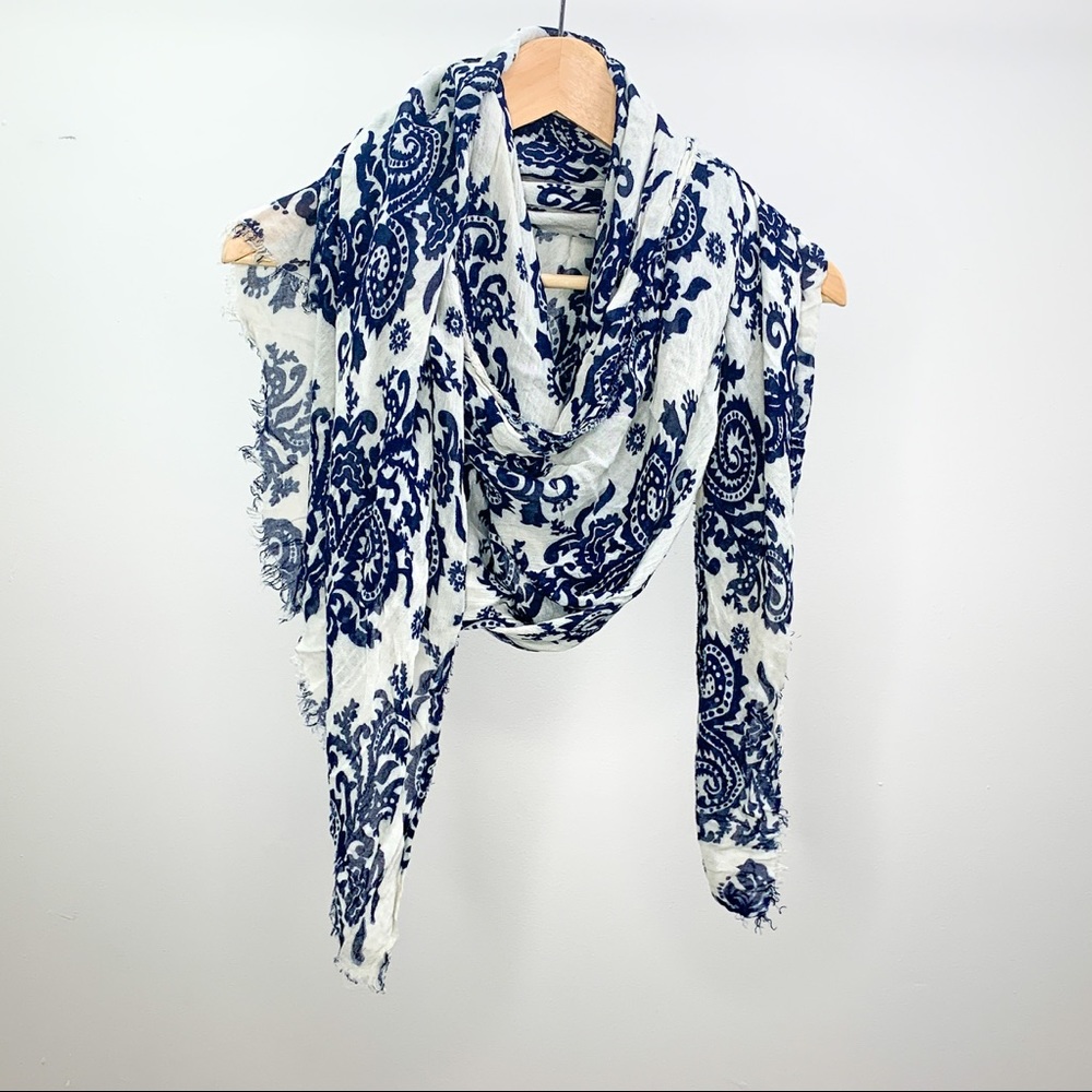 forever 21 // navy & white paisley frayed scarf
